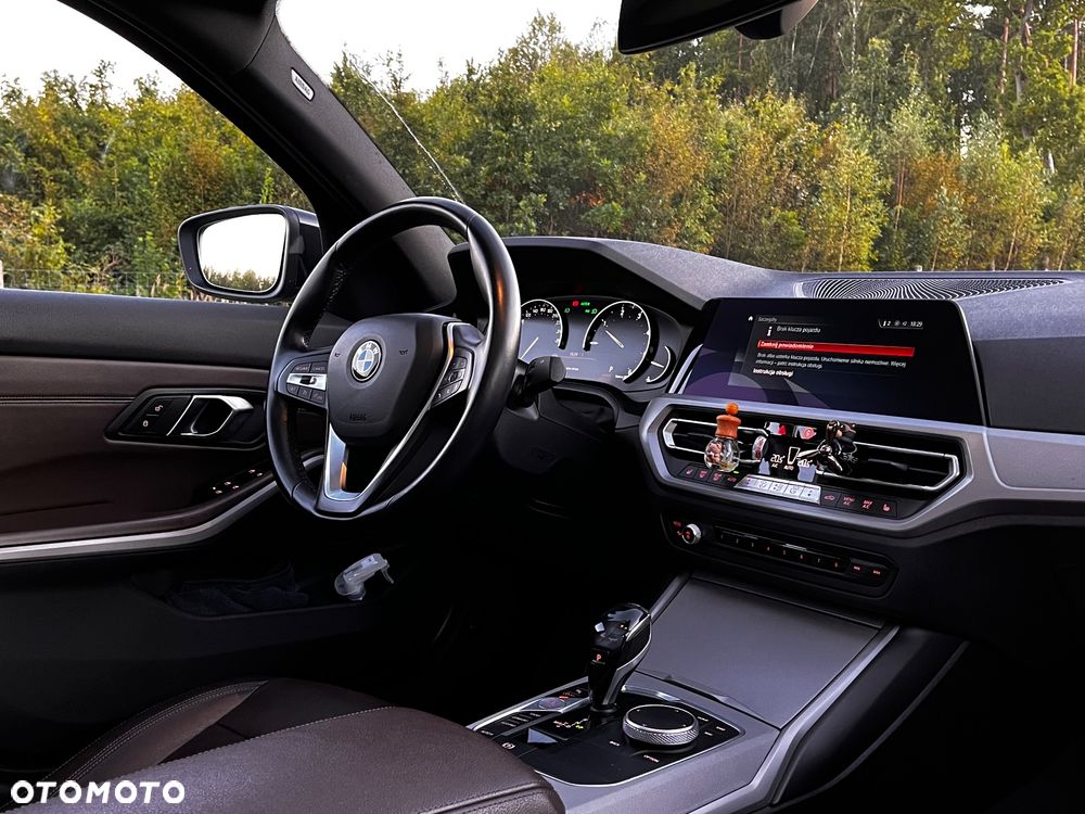 BMW Seria 3 318d Advantage - 17