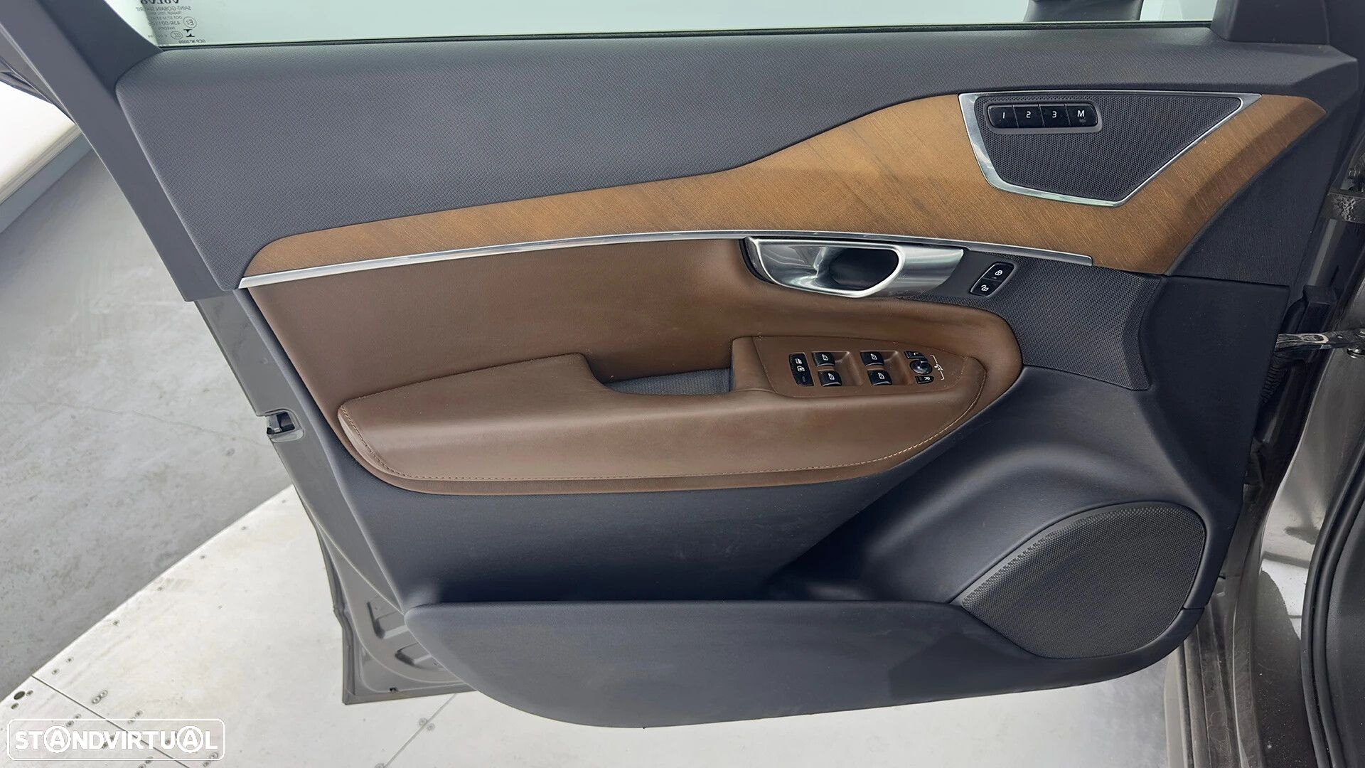 Volvo XC 90 2.0 D4 Inscription - 24