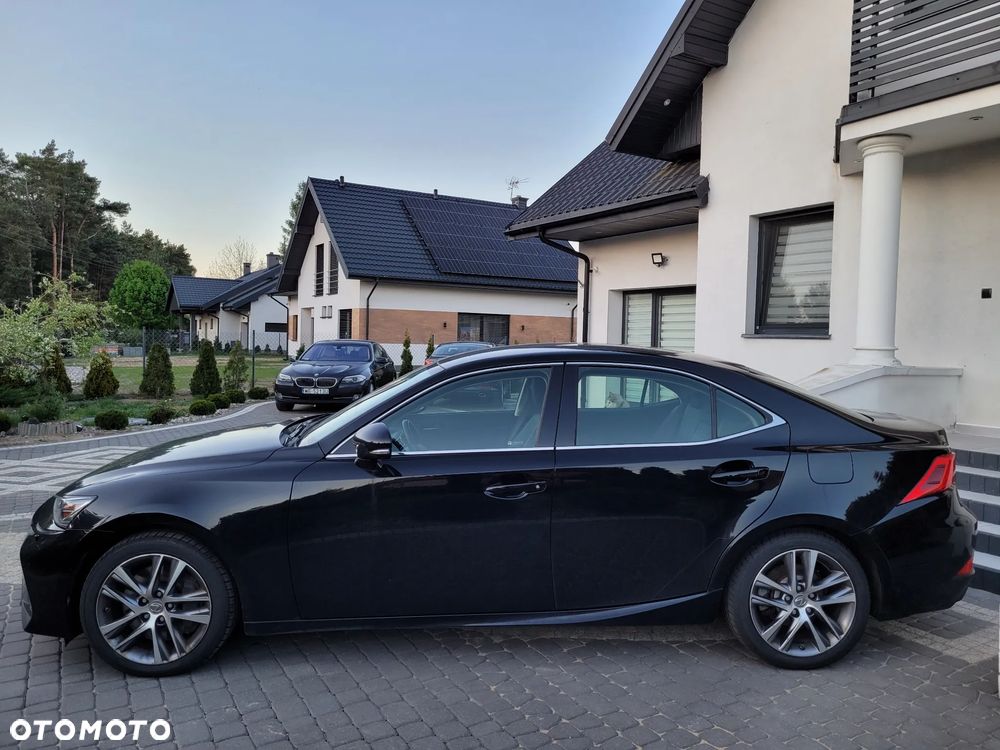 Lexus IS 200t / 300 Black - 10