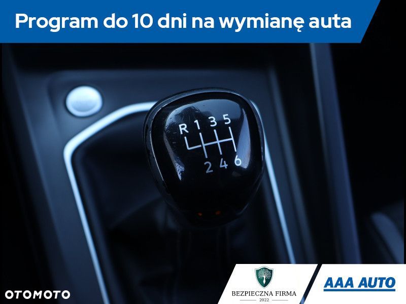 Volkswagen Golf - 19