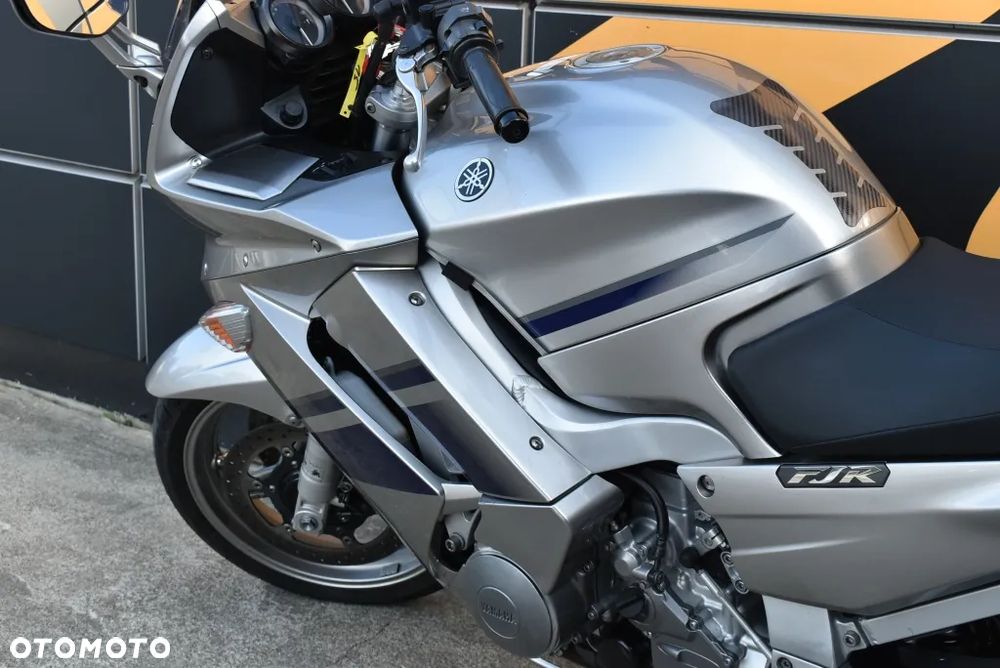 Yamaha FJR - 14