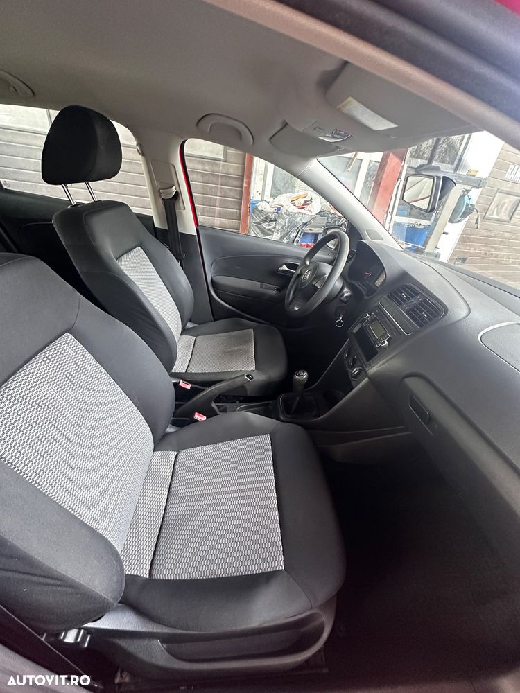 Volkswagen Polo 1.2 Attractive - 8