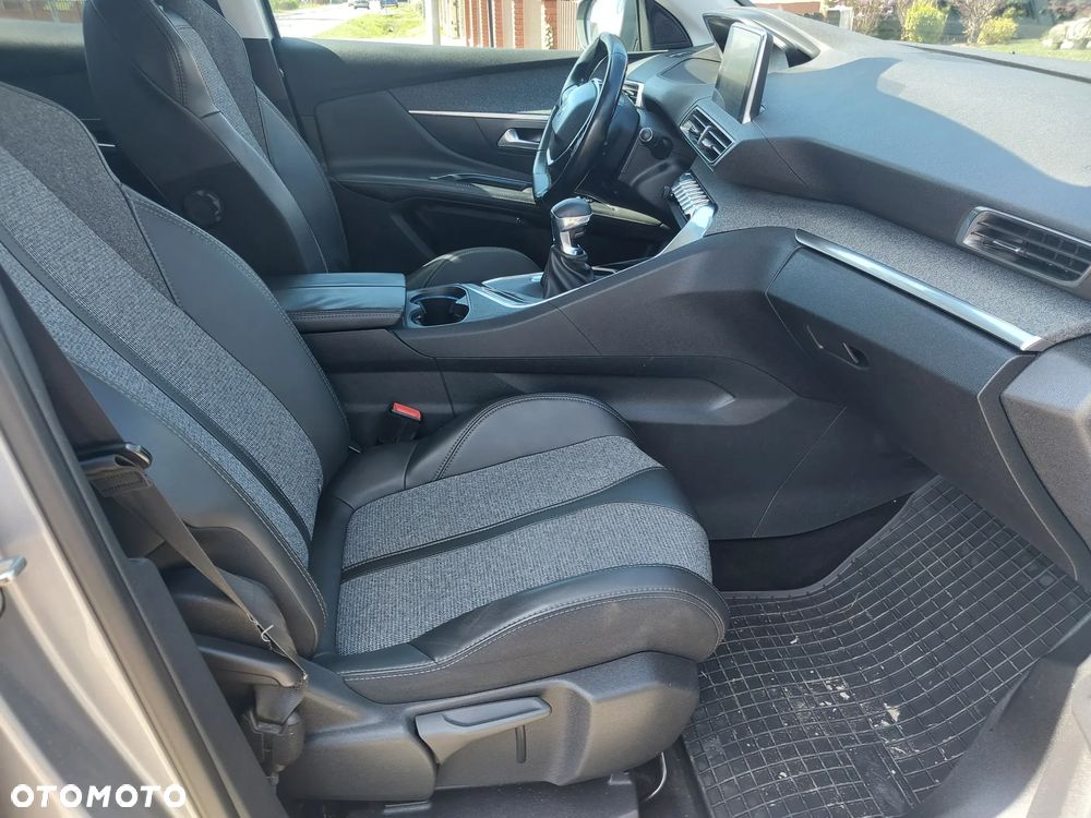 Peugeot 3008 2.0 BlueHDi Allure - 23