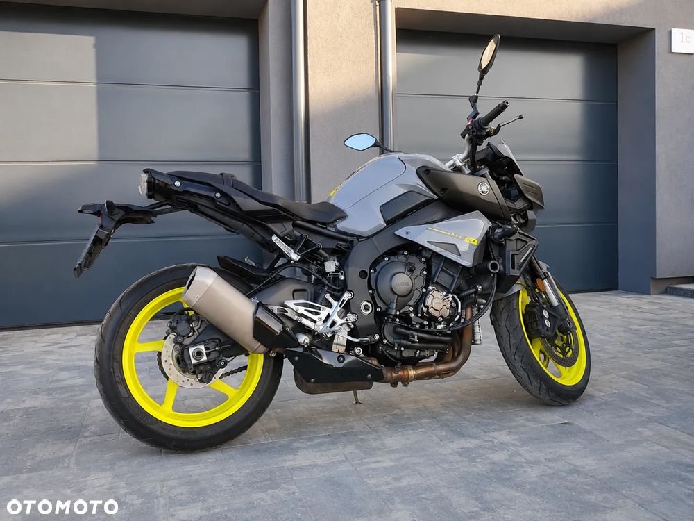 Yamaha MT - 2