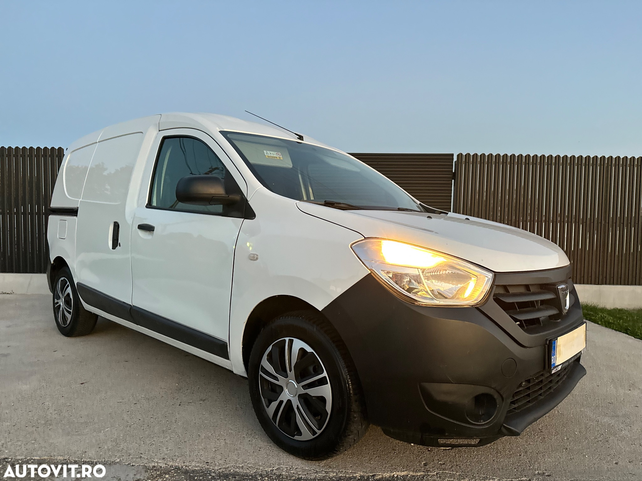 Dacia Dokker - 29
