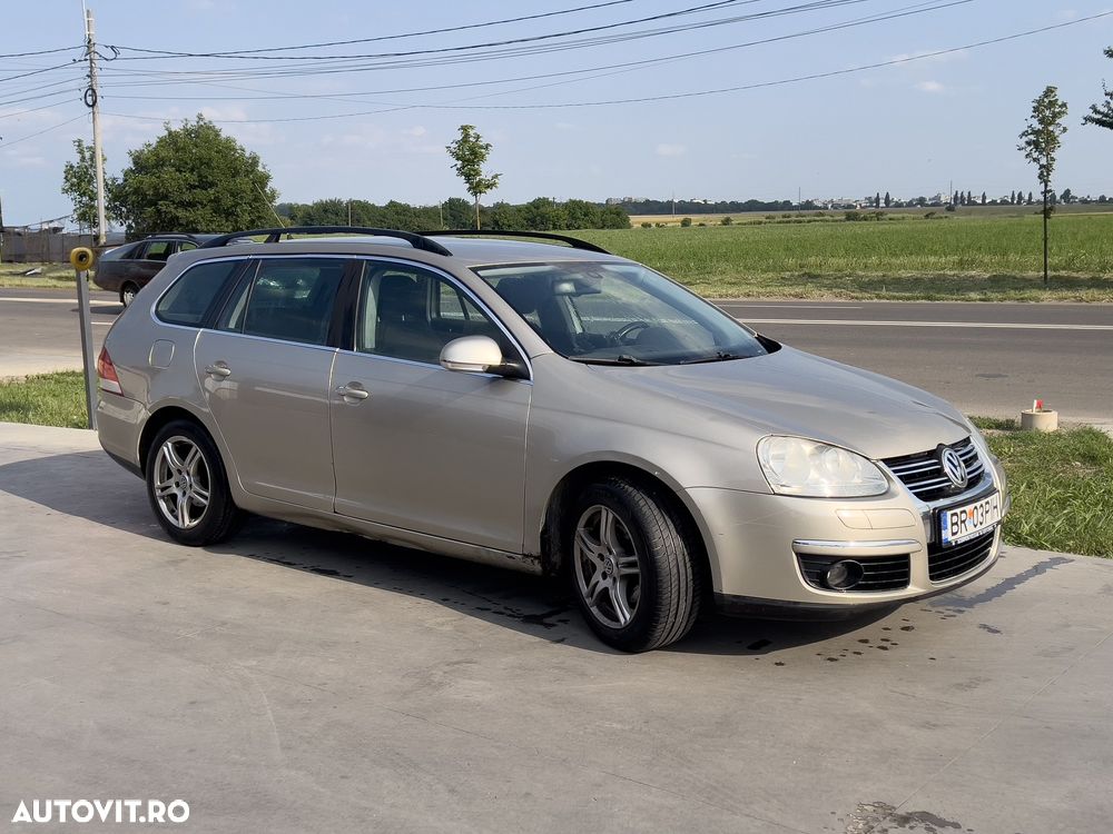 Volkswagen Golf - 2