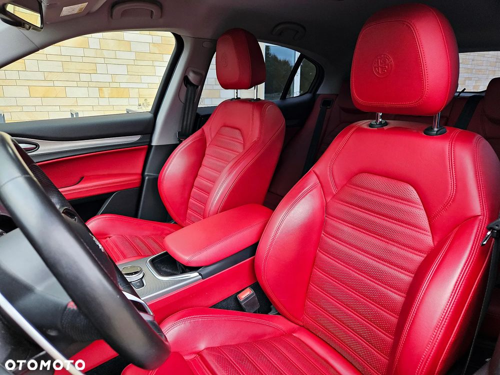 Alfa Romeo Stelvio 2.0 Turbo Veloce Q4 - 10