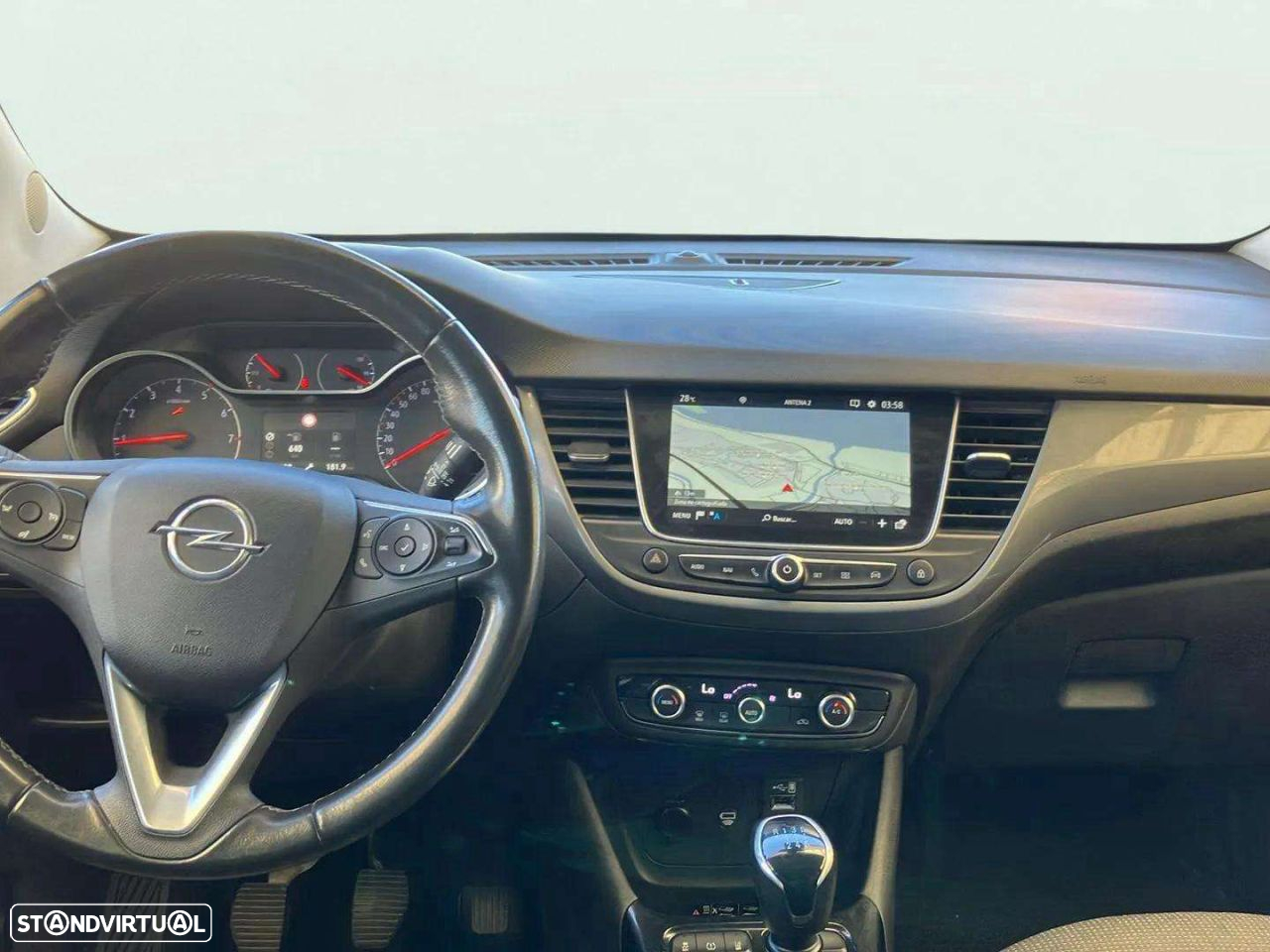 Opel Crossland X - 9