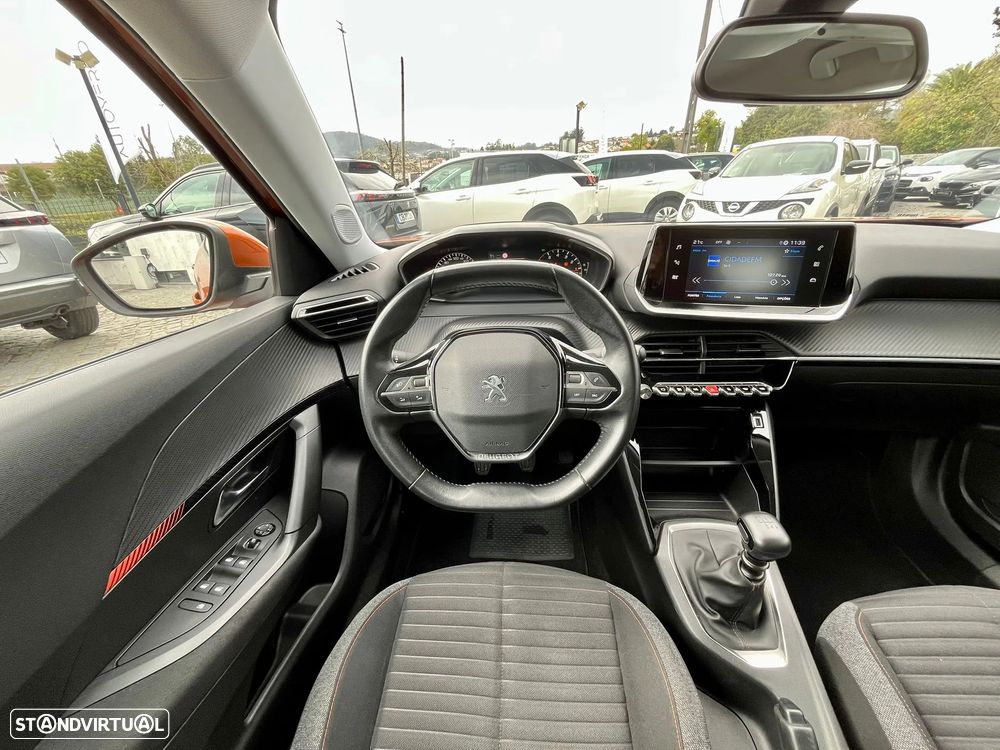 Peugeot 2008 1.2 PureTech Active - 16