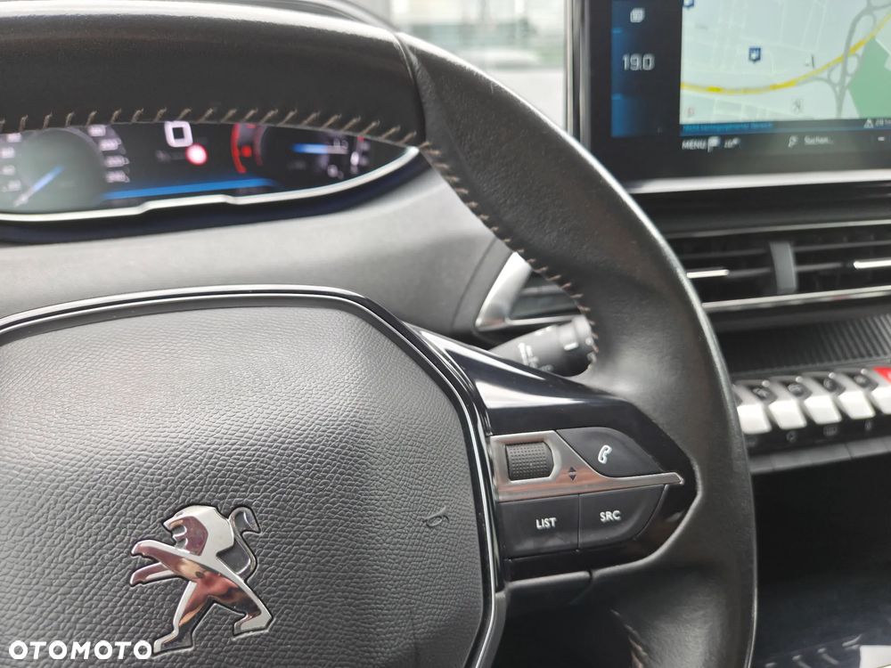 Peugeot 3008 1.5 BlueHDi Active Pack S&S EAT8 - 23