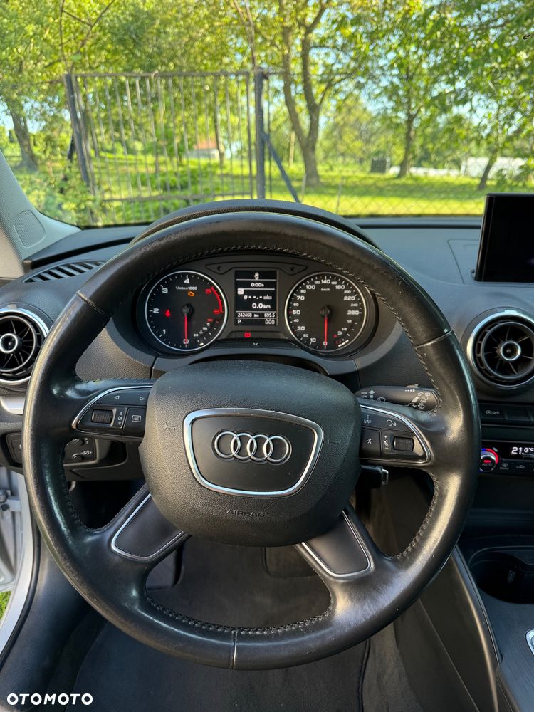 Audi A3 Sportback 1.6 TDI DPF Ambition S tronic - 28
