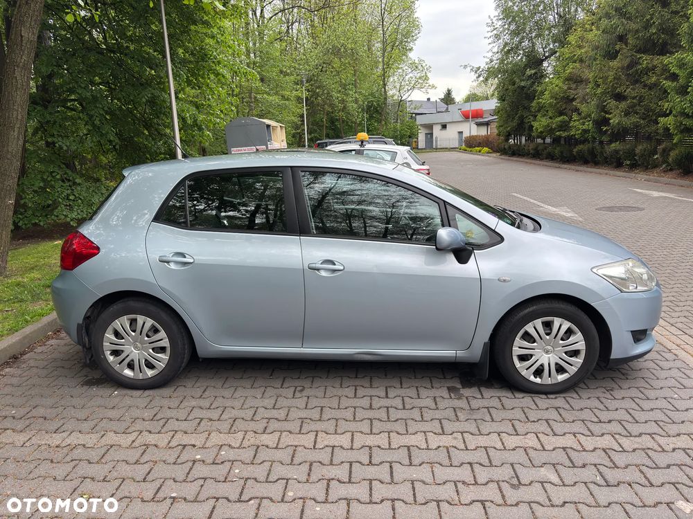 Toyota Auris 1.6 VVT-i Sol - 5