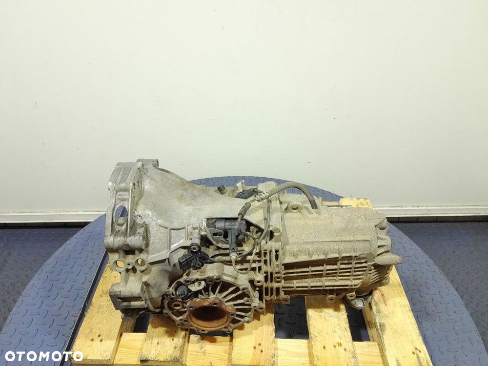AUDI A4 B6  2.0 B 130 KM SKRZYNIA BIEGÓW MANUALNA GZN - 4