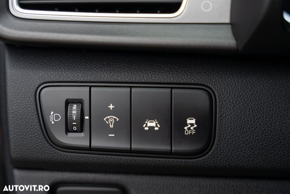 Kia Niro 1.6 GDI 2WD Aut. Spirit - 27