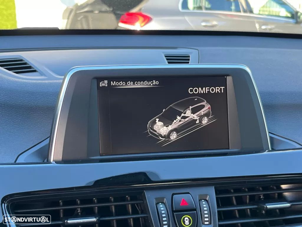 BMW X1 16 d sDrive Line xLine - 17