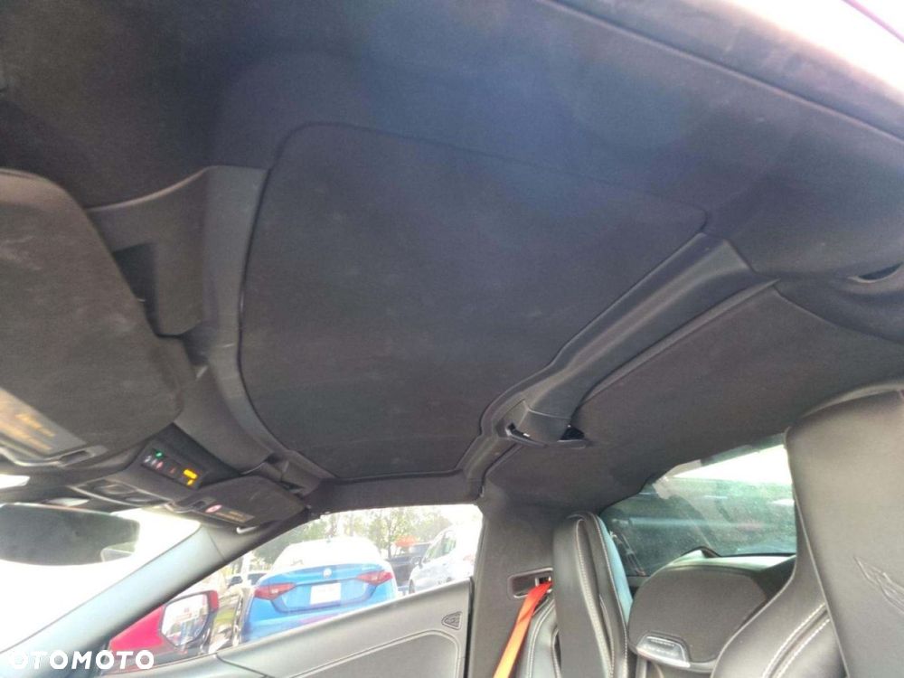 Chevrolet Corvette - 11