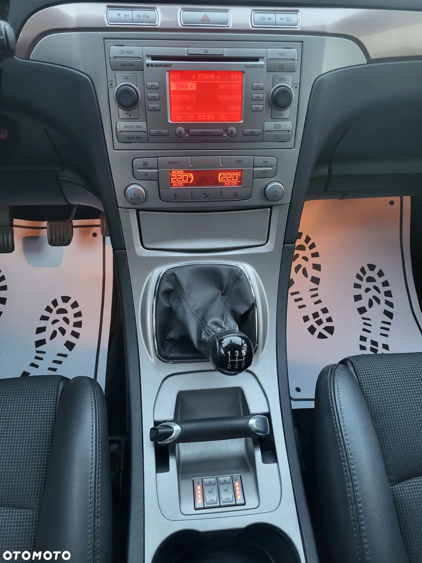 Ford S-Max - 14