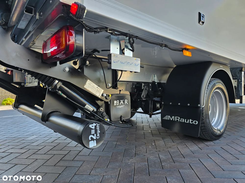 Iveco DAILY 50C18 MROŻNIA 8-PALETOWY + WINDA.1Tona AGREGAT Carrier -20*C +20*C 183Tyś km SERWIS DO OSTATNIEGO Km ASO IVECO SALON PL BOGATA OPCJA WYPOSAZENIA LED NAVI AKTYWNY TEMPOMAT FOTEL KIEROWCY PNEŁMATYCZNY - 31