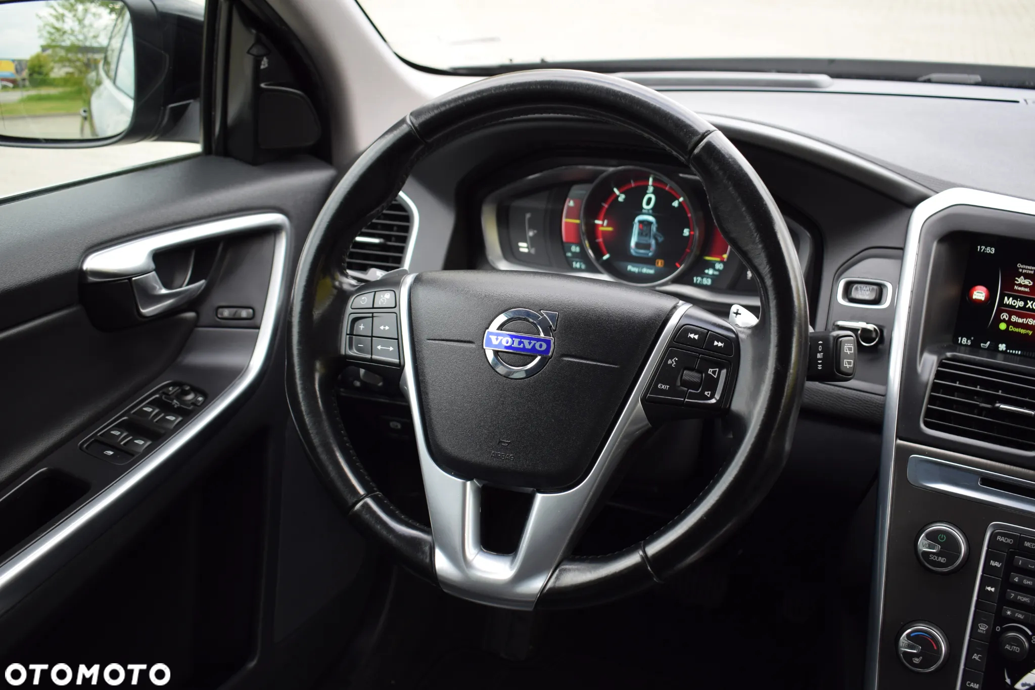 Volvo XC 60 - 33