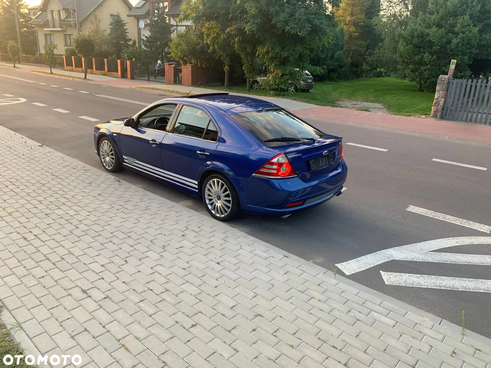 Ford Mondeo 3.0 V6 ST 220 - 10