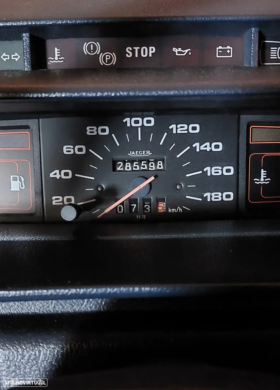 Peugeot 305 - 5
