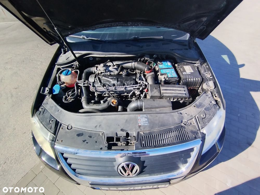 Volkswagen Passat 1.9 TDI DPF Trendline - 12