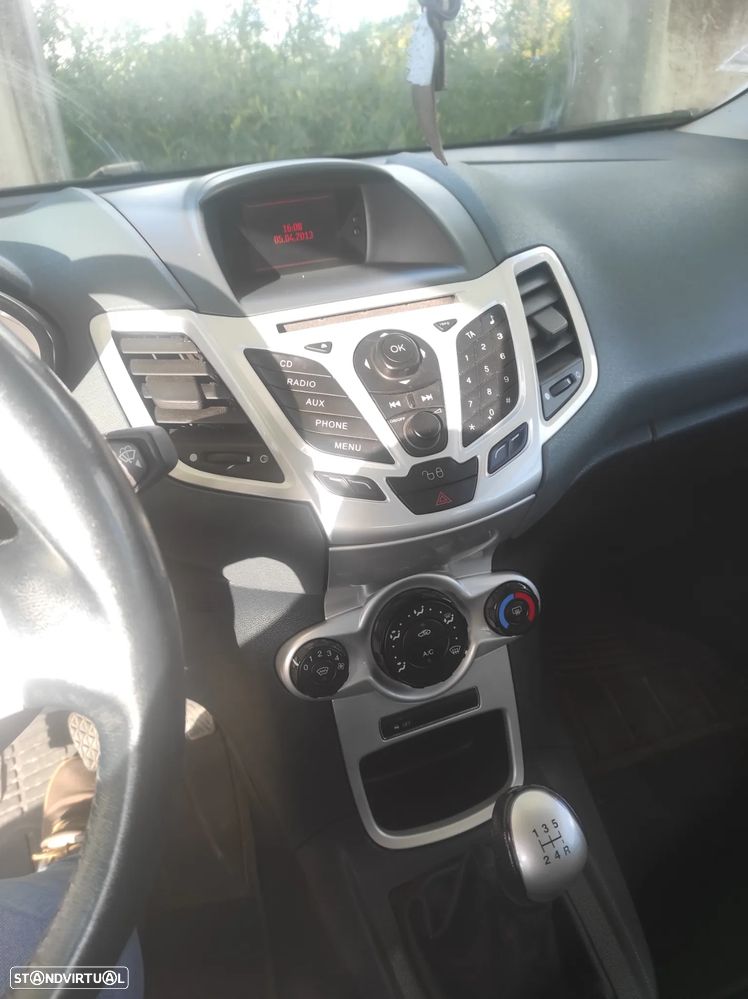 Ford Fiesta 1.6 TDCI Sport - 2