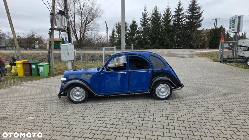 Citroën 2 CV - 9