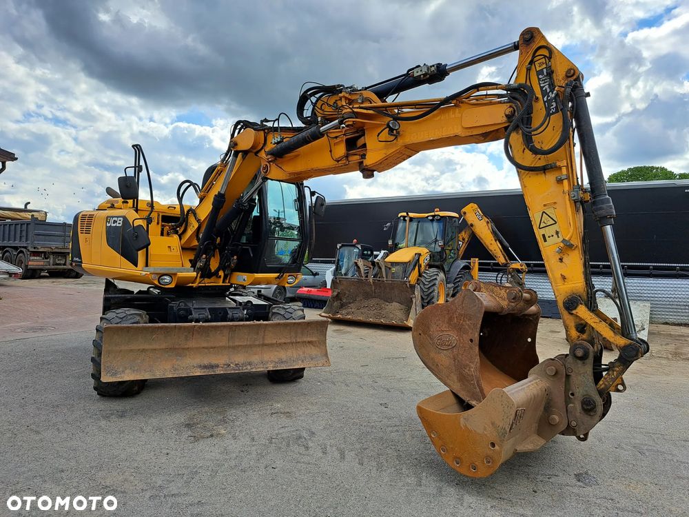 JCB 145 - 4