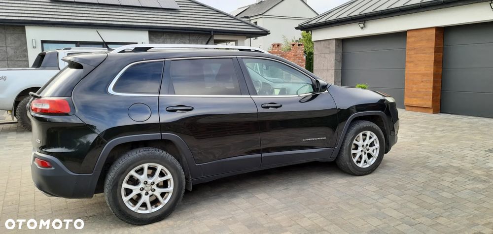 Jeep Cherokee - 6