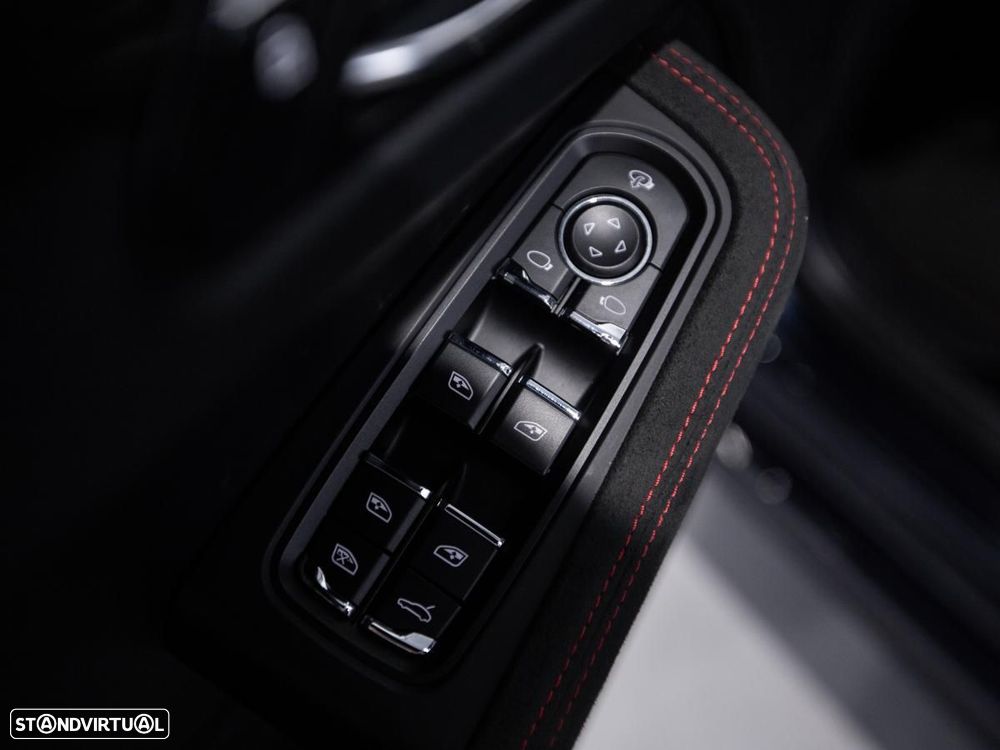 Porsche Macan GTS - 17