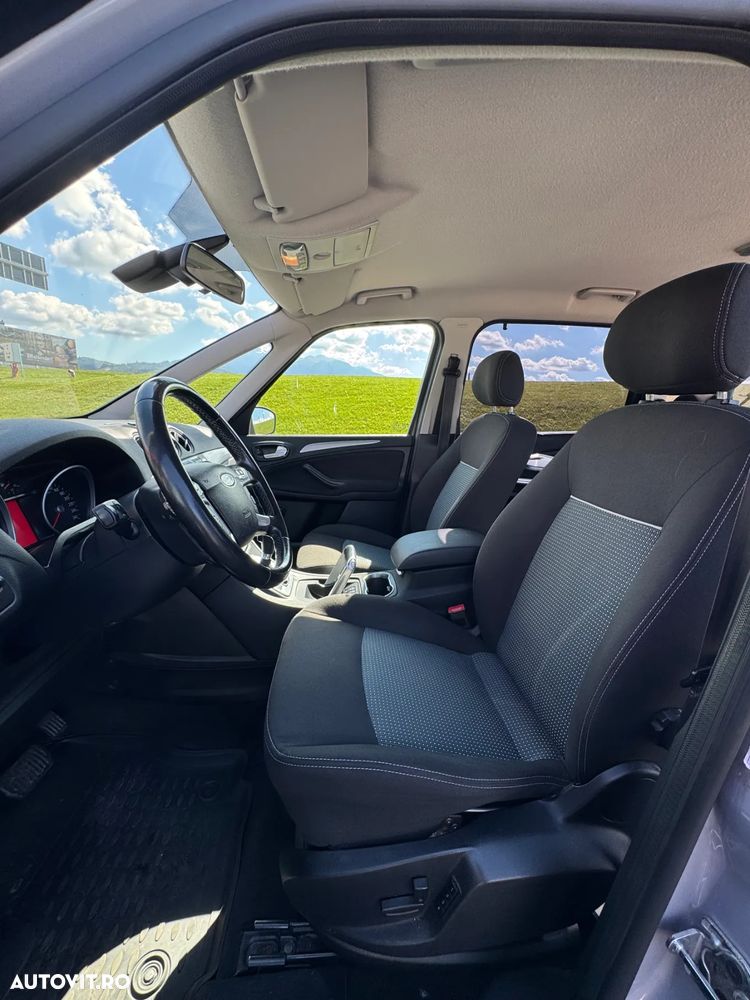 Ford Galaxy - 18
