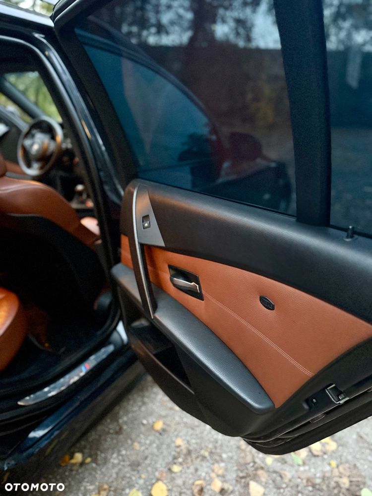 BMW Seria 5 525i - 18