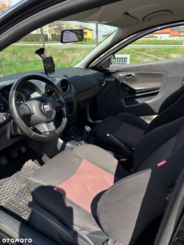 Seat Ibiza SC 1.4 16V Sport - 9