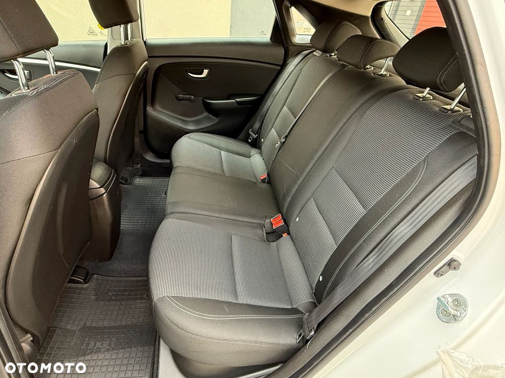 Hyundai i30 1.4 Comfort - 17