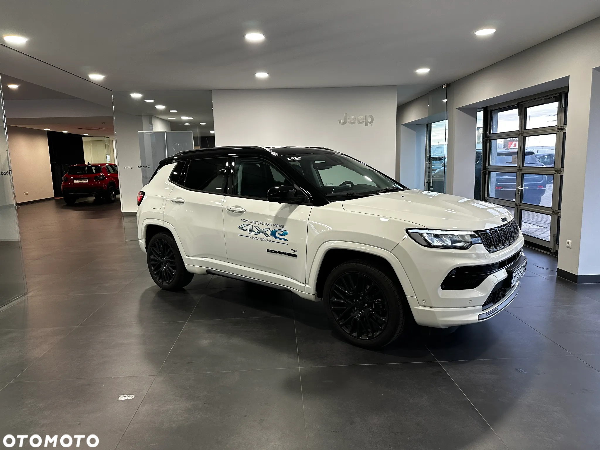 Jeep Compass - 4