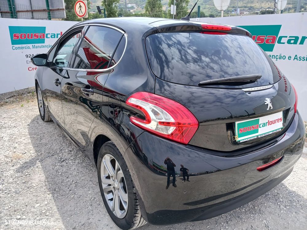 Peugeot 208 1.2 VTi Allure - 10
