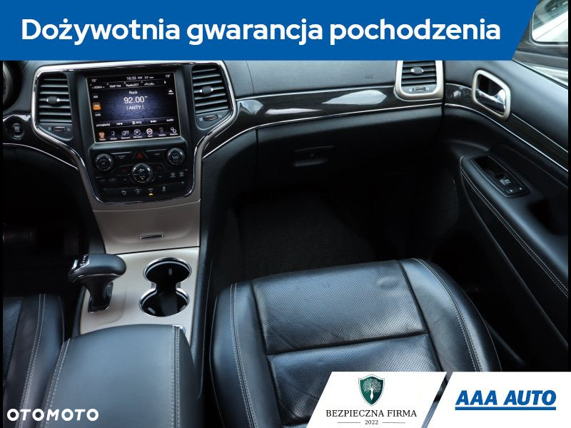 Jeep Grand Cherokee - 9