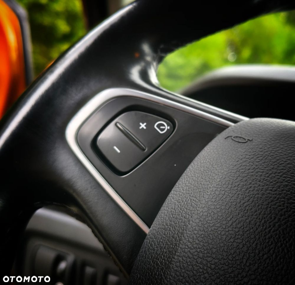 Renault Captur - 26