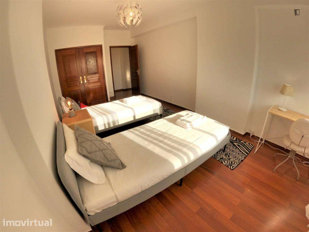 Apartamento com 2 quartos - localizado em Linda-a-Velha Lisbon - Grande imagem: 5/24