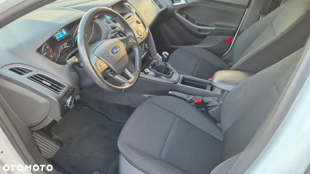 Ford Focus 1.0 EcoBoost Titanium - 15