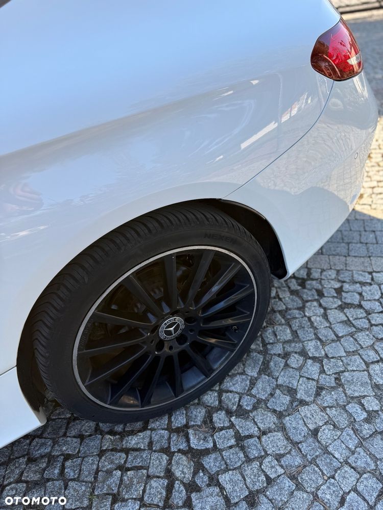 Mercedes-Benz Klasa C 180 9G-TRONIC Night Edition - 11