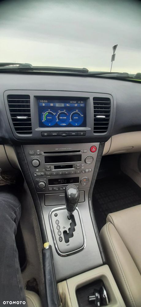Subaru Legacy 3.0 H6 - 18