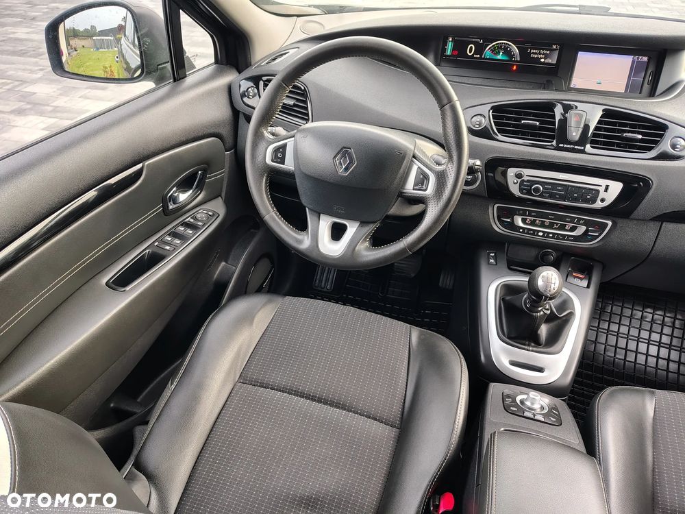 Renault Scenic dCi 130 FAP Start & Stop Bose Edition - 23