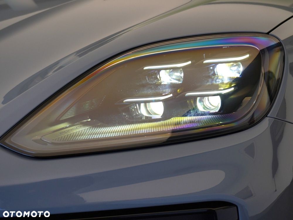 Porsche Cayenne S E-Hybrid PHEV Black Edition - 11