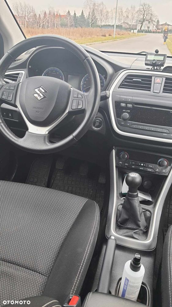 Suzuki SX4 1.6 Comfort Plus - 4