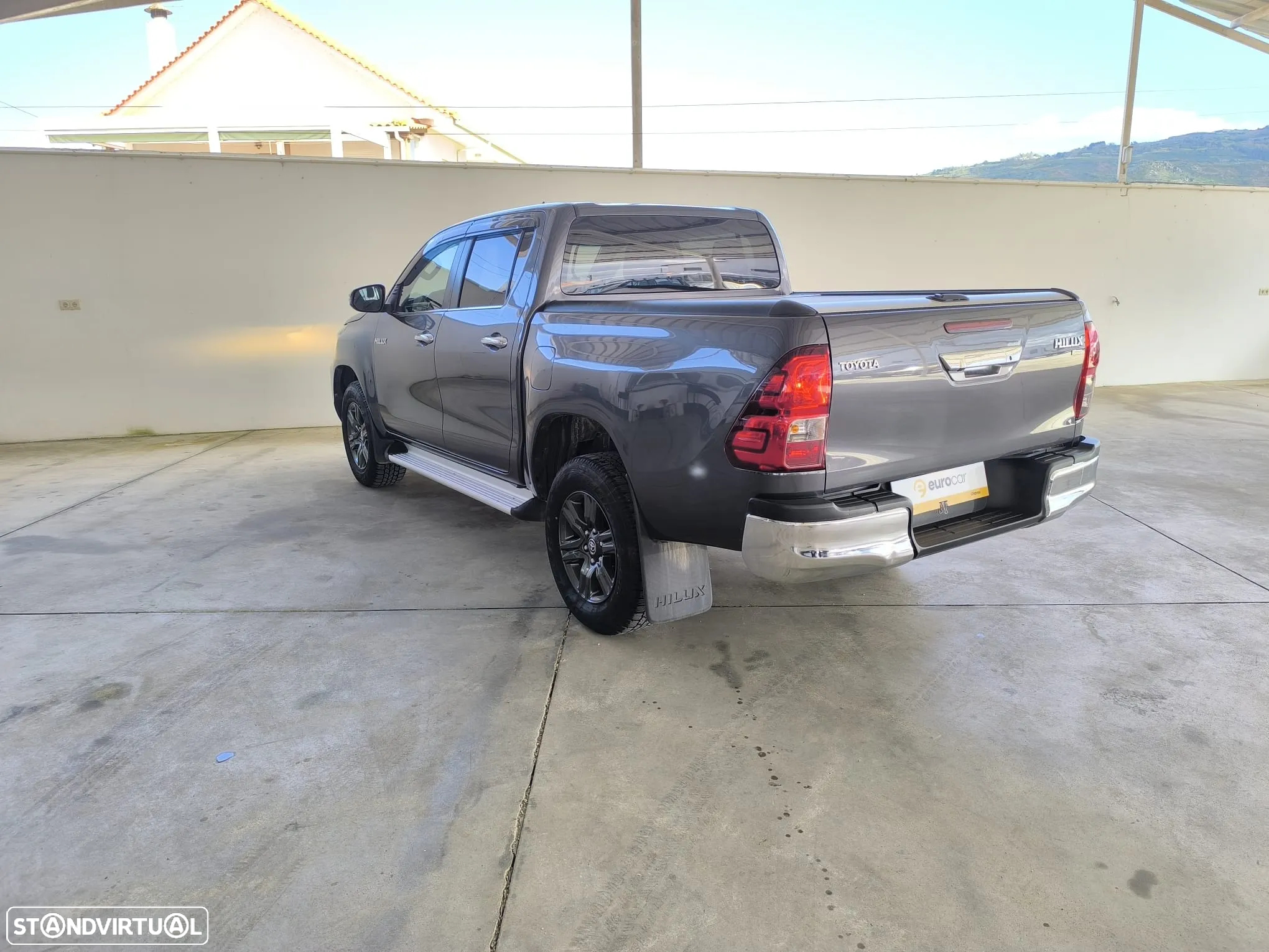 Toyota Hilux 2.4 D-4D 4WD CD Tracker - 3