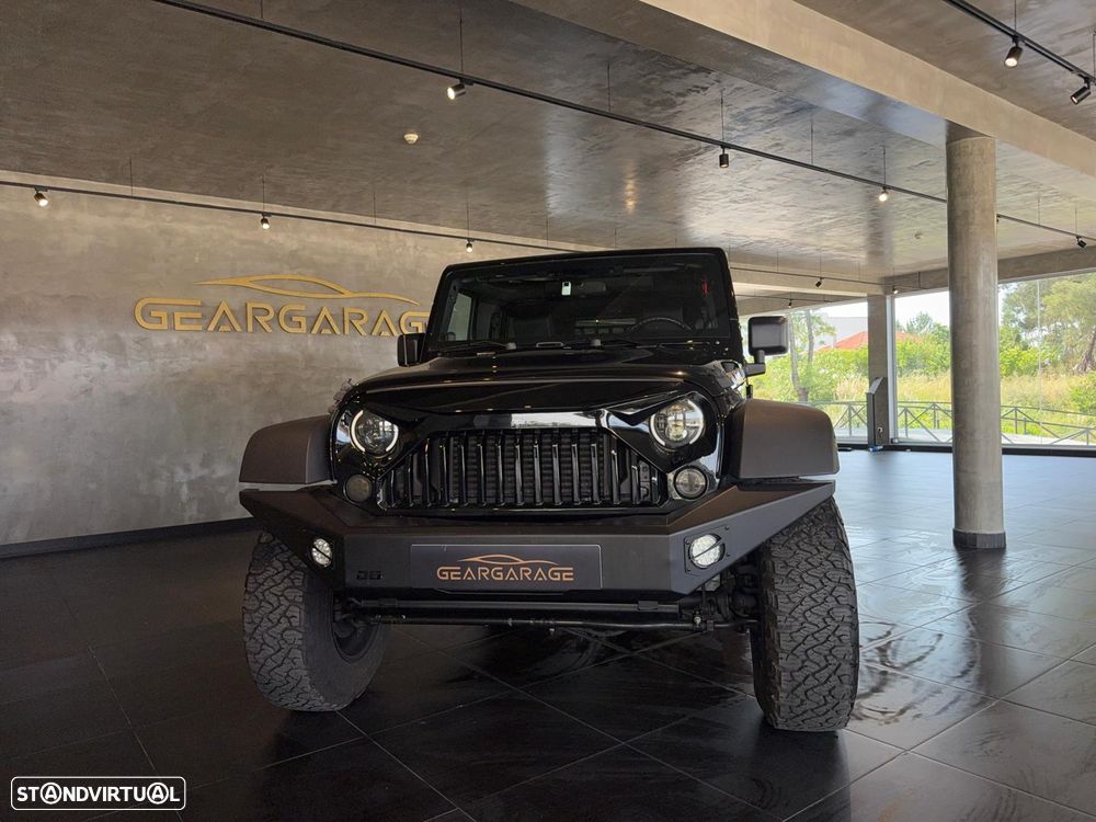 Jeep Wrangler - 3