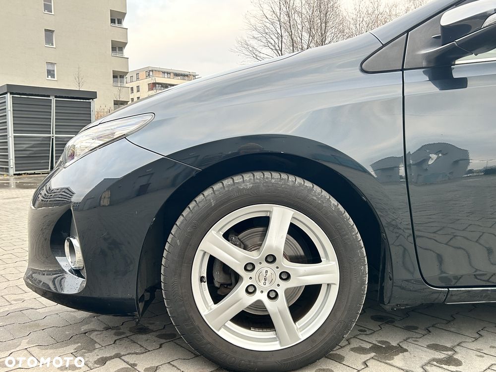 Toyota Auris - 22