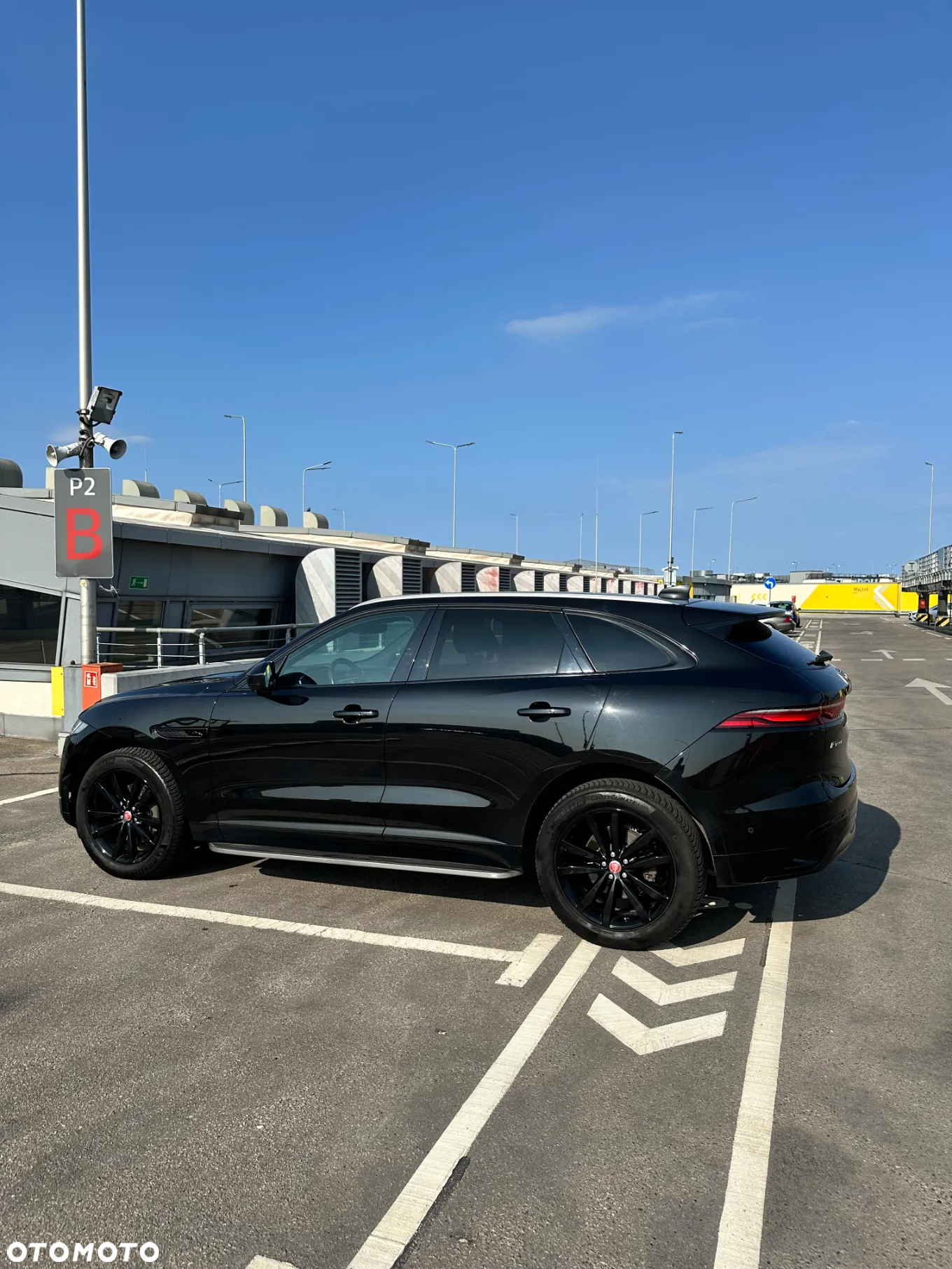 Jaguar F-Pace - 21